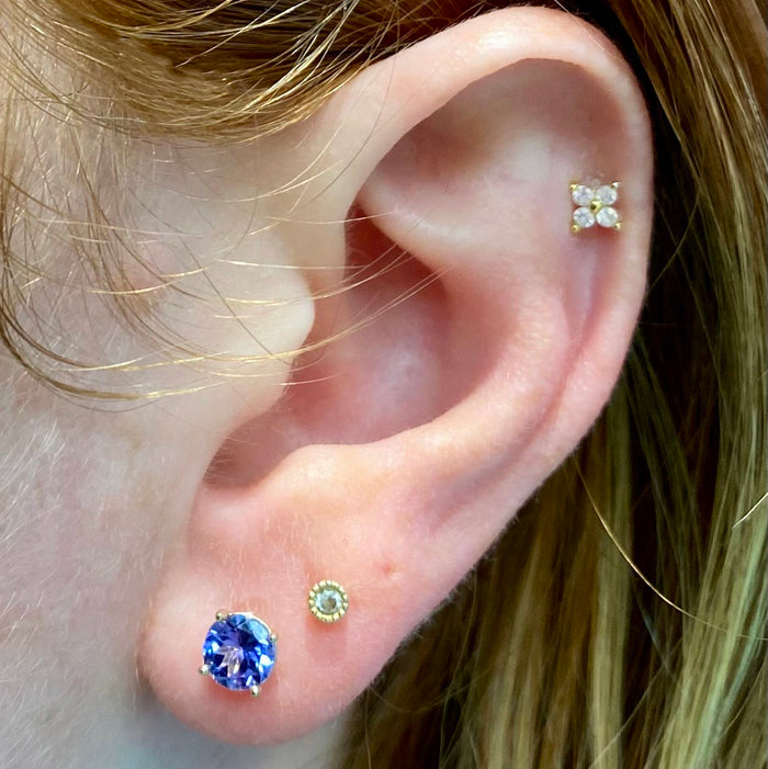 14K Yellow Gold Tanzanite Stud Earrings 1.09 Carats