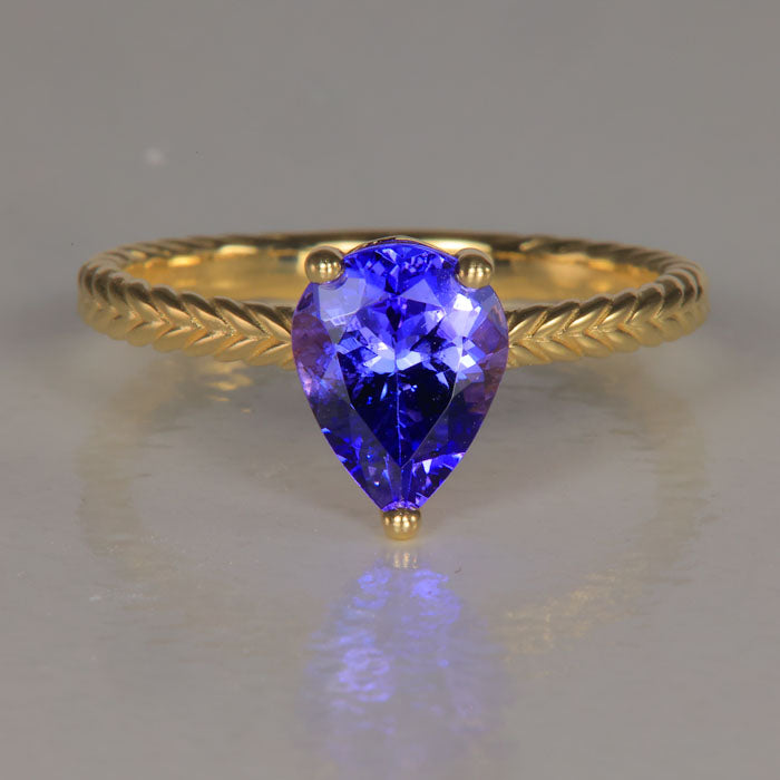 14K Yellow Gold Pear Shape Tanzanite Ring 1.63 Carats