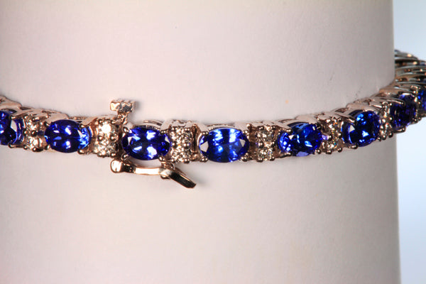 Tanzanite Tennis Bracelet in White Gold With Ideal Cut Diamonds