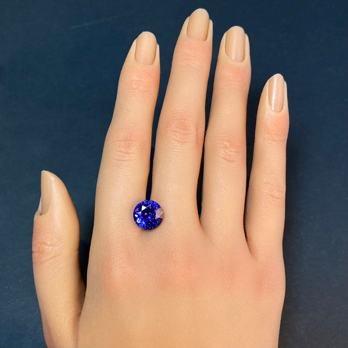 Round Brilliant Cut Tanzanite 6.10 Carats