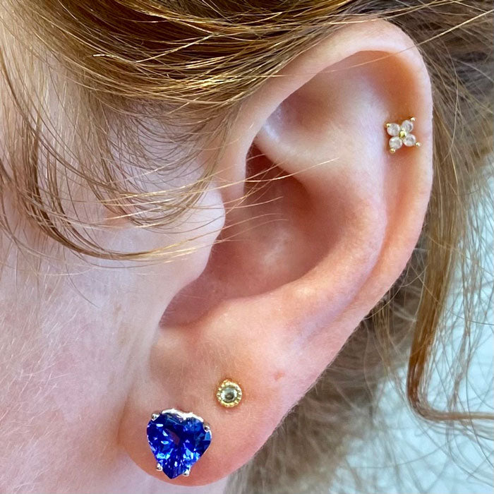 14K White Gold Heart Shape Tanzanite Stud Earrings 2.60 Carats