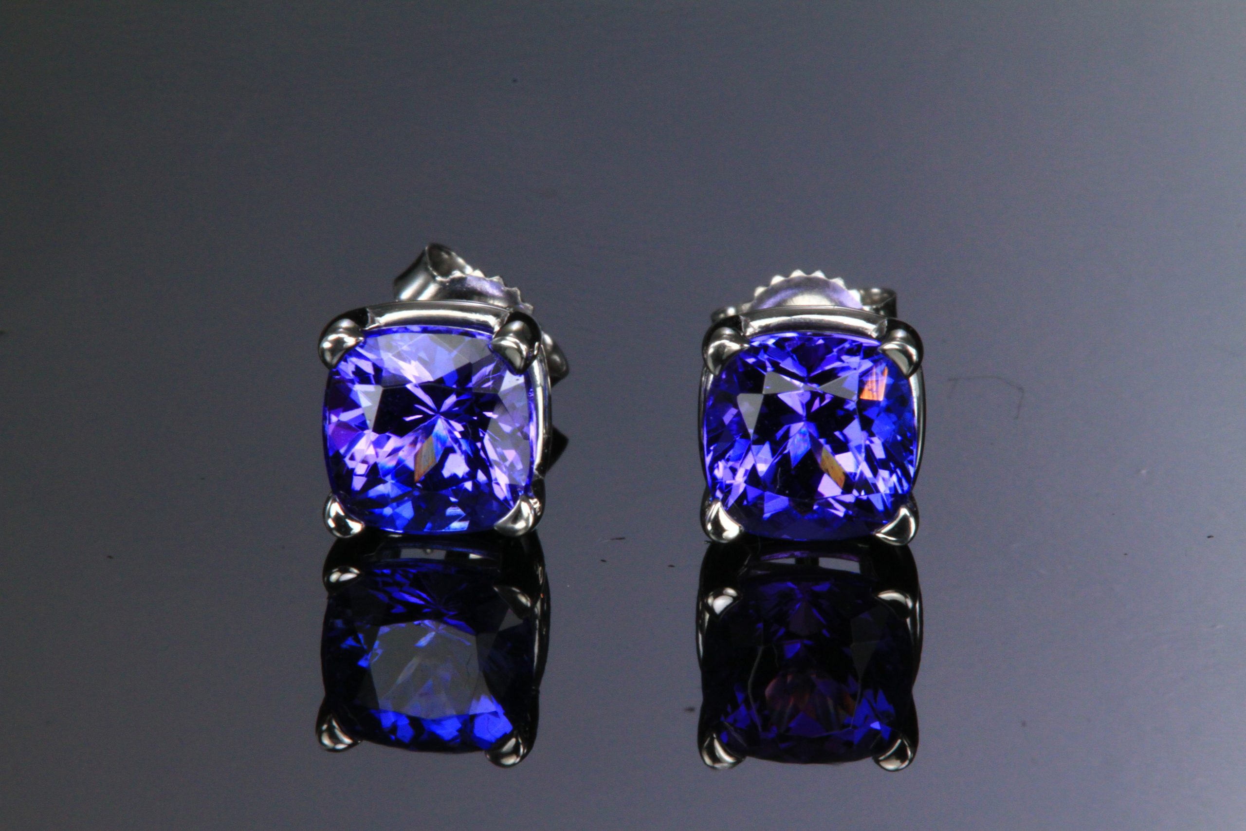 14K White Gold Tanzanite Stud Earrings 3.04 Carats