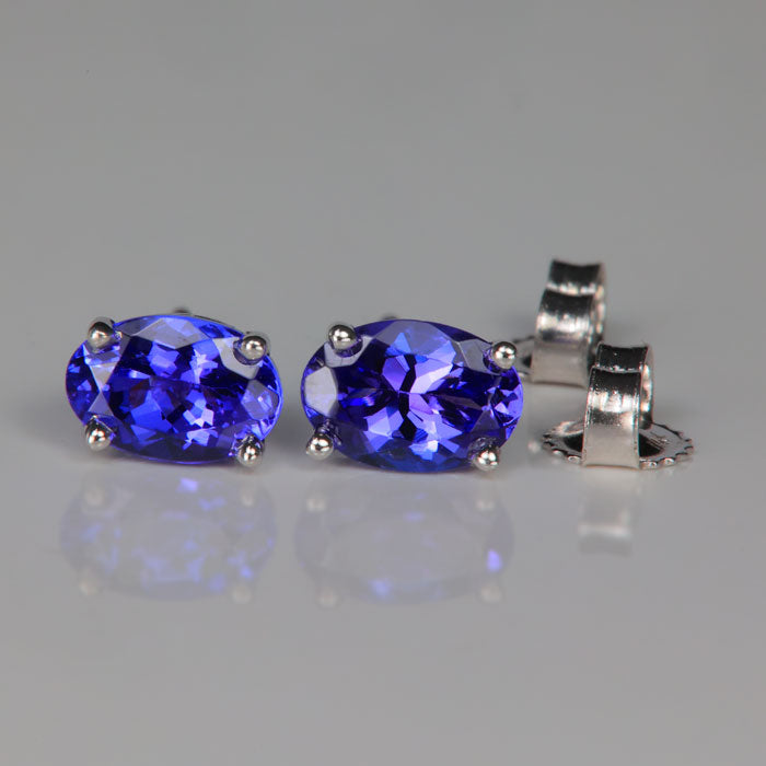 14K White Gold Oval Tanzanite Stud Earrings 1.37 Carats