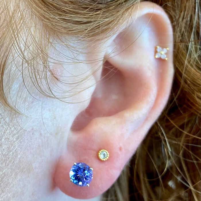 14K White Gold Round Brilliant Tanzanite Stud Earrings 1.63 Carats