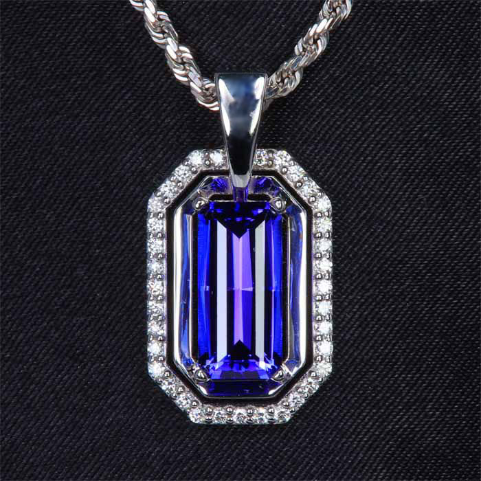 14K White Gold Tanzanite and Diamond Pendant 3.32 Carats