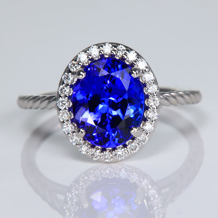 14K White Gold Oval Tanzanite an Diamond Halo Ring 3.10cts*