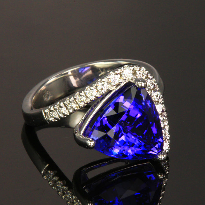 14K White Gold Trilliant Tanzanite Gemstone 6.19 Carats designed by Christopher Michael