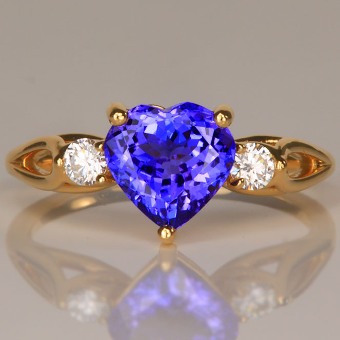 18K Yellow Gold Heart Shape Tanzanite Ring 2.00 Carats