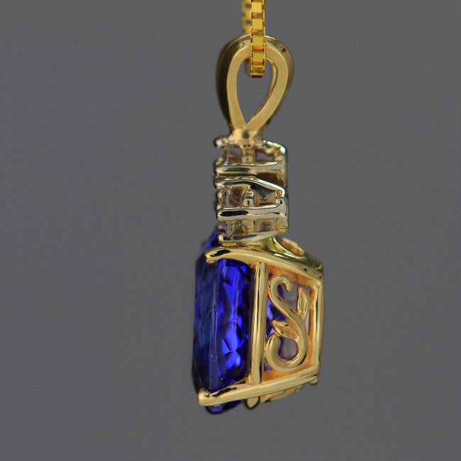 Tanzanite and Diamond Pendant 3.22 Carats