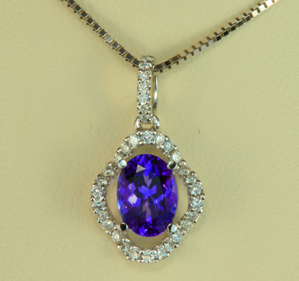 White Gold Tanzanite Pendant With 8×6 mm. Vivid Color Oval