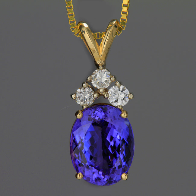 Tanzanite and Diamond Pendant 3.22 Carats