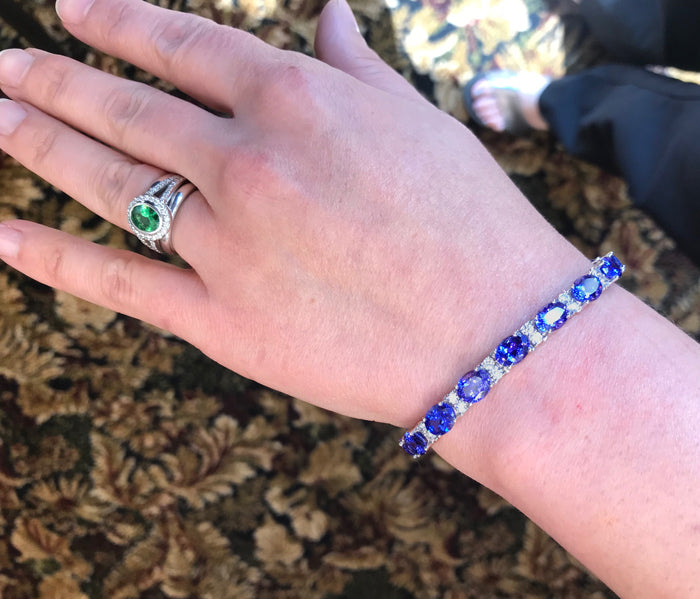 Tanzanite Round Tennis Bracelet in White Gold