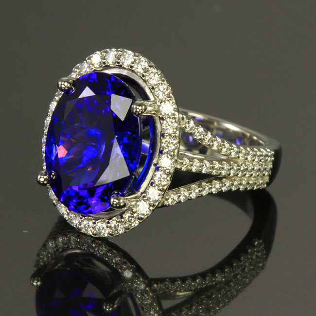 Platinum Oval Blue Violet Exceptional Tanzanite and Diamond Ring 8.22 Carats