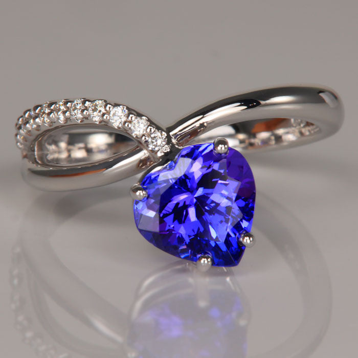 14K White Gold Heart Shape Tanzanite and Diamond Ring 2.01 Carats