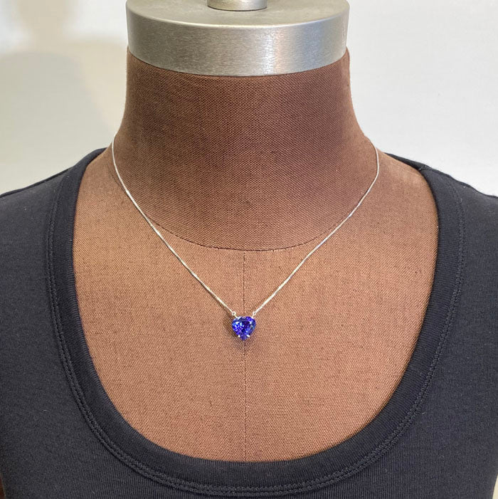 14K White Gold Box Link Heart Shape Tanzanite Necklace 5.00 Carats