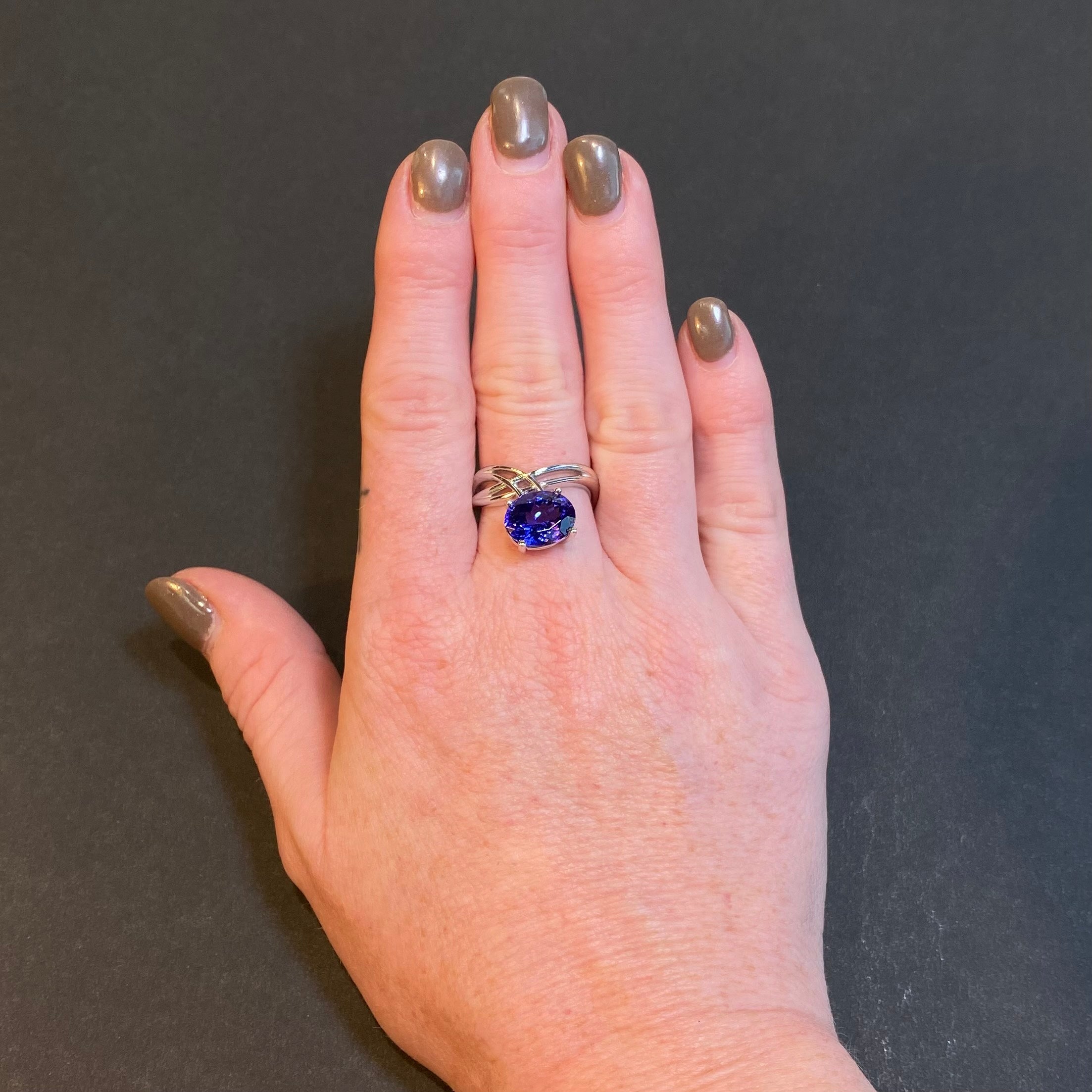 14K White Gold Oval Tanzanite Ring 4.45 Carats